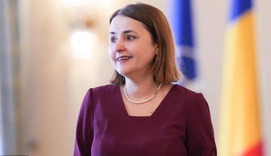 وزيرة خارجية رومانيا: الإفراج عن الرهائن مرحلة حاسمة من اتفاق وقف إطلاق النار