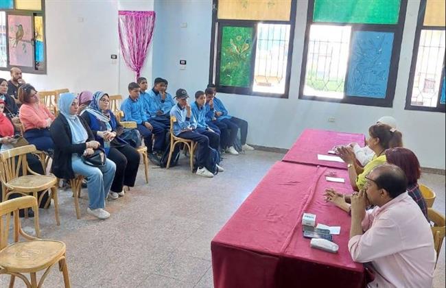 ندوة عن مكافحةالمخدرات بقاعة المؤتمرات بإدارة قنا التعليمية