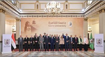   اللجنة العليا تتابع تنفيذ المشروع القومي لمحو الأمية بقاعة أحمد لطفي السيد