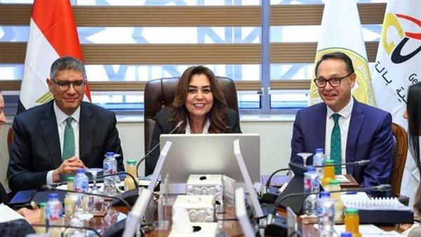 ︎وزيرة التنمية تبحث مع محافظ الجيزة التعاون في التطوير الحضري للمحافظة