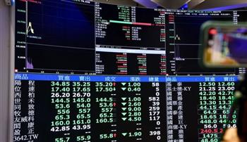   الأسهم الآسيوية تتباين وسط تصاعد التوترات التجارية بين واشنطن وبكين
