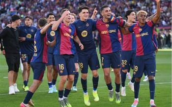   برشلونة يكشف عن قميص مواجهة الكلاسيكو ضد ريال مدريد