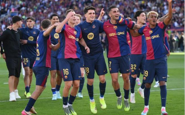 برشلونة يكشف عن قميص مواجهة الكلاسيكو ضد ريال مدريد