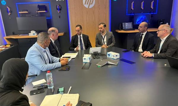 نائب وزير الصحة يبحث مع HP مستقبل التحول الرقمي بالقطاع الصحي