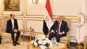   الري: التعاون مع "إيفاد" لتعزيز الري الحديث بوادي النقرة