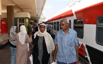   سكك حديد مصر تواصل رحلات مبادرة العودة الطوعية للأشقاء السودانيين