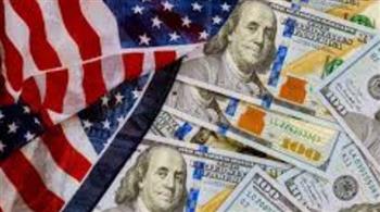   تراجع الدولار وسط توتر تجاري وتوقعات متزايدة بخفض الفائدة الأمريكية