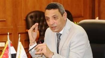   محافظ السويس يعتمد تعريفة الركوب الجديدة .. ويشدد على محاسبة المخالفين