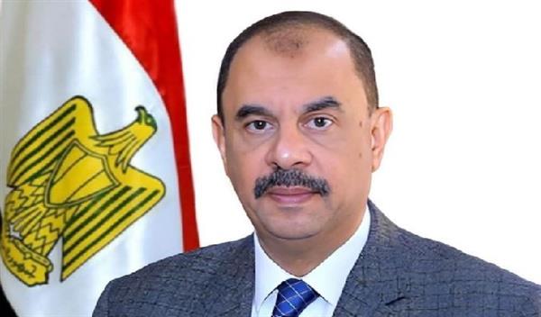 محافظ سوهاج يوجه بتكثيف حملات الرقابة على مواقف السيارات