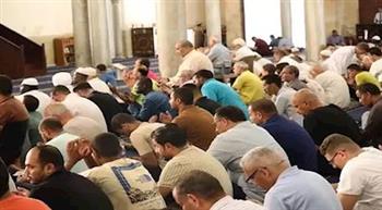   حكم كلام القائمين على المسجد أثناء خطبة الجمعة لتنظيم الناس .. الإفتاء تجيب