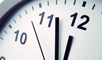   التوقيت الشتوي يبدأ الجمعة.. عد عقارب ساعتك
