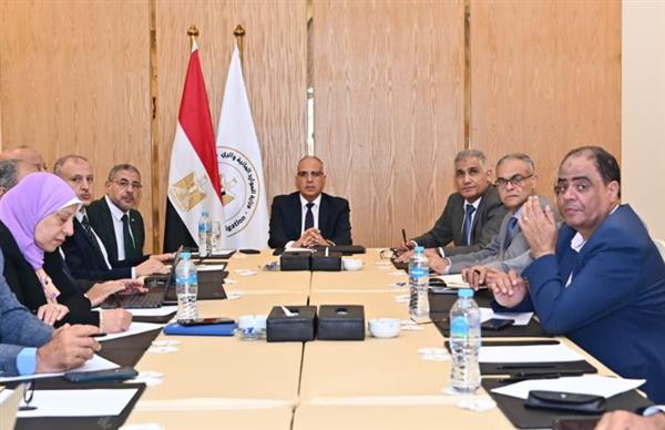 وزير الري يترأس اجتماع اللجنة الدائمة لتنظيم إيراد نهر النيل