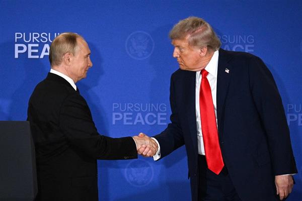 واشنطن بوست عن مسؤولين: بوتين أشار لاستعداده للتنازل عن أجزاء من زابوروجيا وخيرسون مقابل دونيتسك