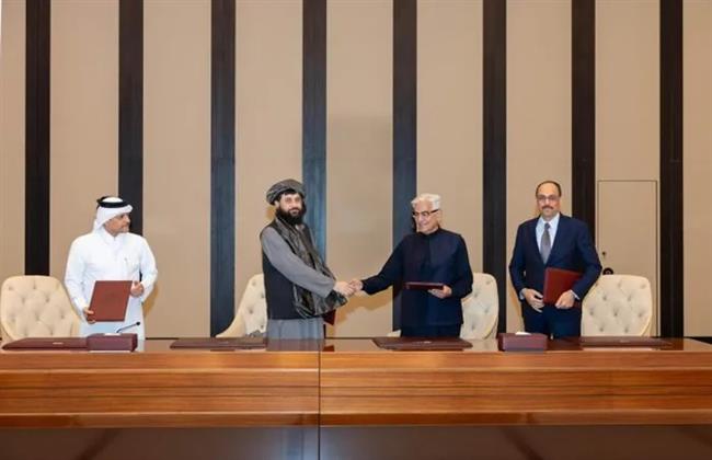 باكستان وأفغانستان تتفقان على وقف إطلاق النار بوساطة قطرية