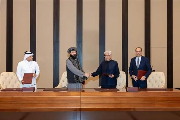 باكستان وأفغانستان تتفقان على وقف إطلاق النار بوساطة قطرية