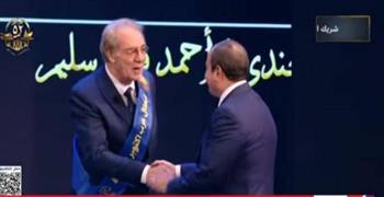   الرئيس السيسي: سعيد بلقاء أبطال أكتوبر الذين أعادوا العزة لمصر