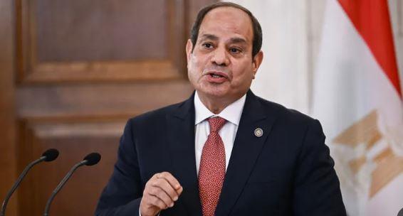 السيسي لأبطال نصر أكتوبر: "معكم اليوم رغم غيابي عن الحرب"