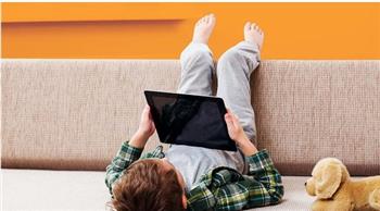   هل يمكن ترك الطفل بمفرده في المنزل؟ بين الاستقلال والأمان خيط رفيع يحتاج لحكمة الأهل