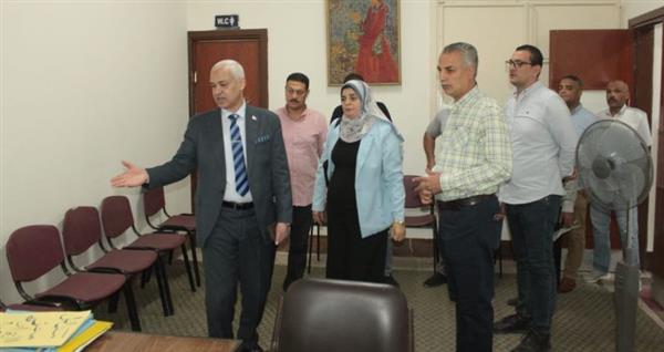 نائب رئيس جامعة أسيوط يتفقد مركز النيل للتنوير والإشعاع الثقافي