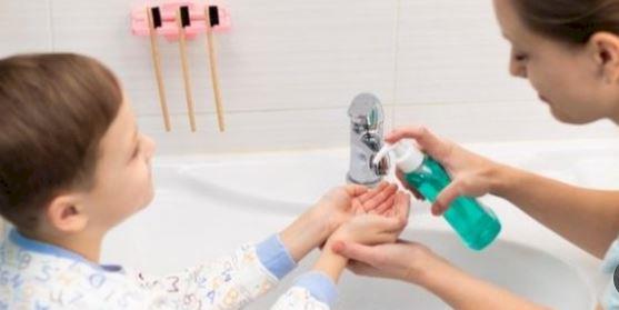 سلح أطفالك ضد مرض اليد والفم والقدم "hfmd"