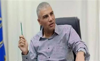   محافظ أسوان يتفقد ميدان النفق
