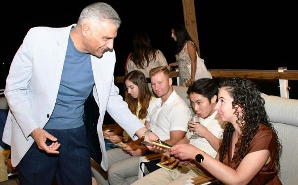محافظ أسوان: رفع مستوى جودة الخدمات السياحية وتطوير البنية التحتية الداعمة لها