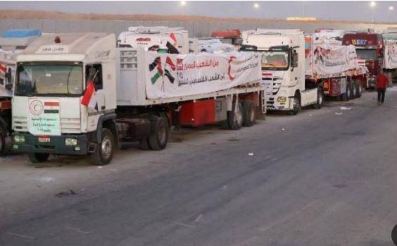 قافلة المساعدات الـ 54 من "زاد العزة" تدخل إلى الفلسطينيين بقطاع غزة
