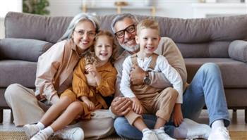  الأجداد والطفل.. كيف يصنعون الذكريات ويقوون الروابط الأسرية؟