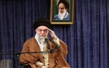   خامنئي بعد تصريحات ترامب بشأن تدمير البرنامج النووي الإيراني: الرئيس الأمريكي يحلم