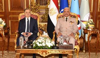   وزير الدفاع يستقبل وزير الداخلية لتقديم التهنئة بمناسبة إنتصارات أكتوبر 
