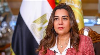   منال عوض تتابع جهود صندوق التنمية المحلية فى توفير فرص عمل للمرأة والشباب 