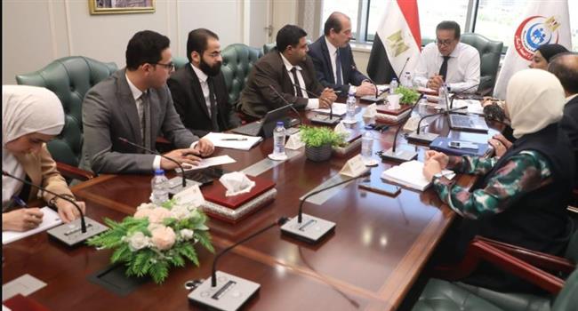 وزير الصحة يتابع تطورات منظومة دعم وصرف الألبان الصناعية لتعزيز الرضاعة الطبيعية
