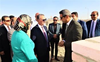   محافظ السويس يضع حجر الأساس لمشروعين جديدين بالمنطقة الحرة