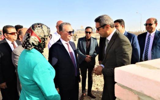 محافظ السويس يضع حجر الأساس لمشروعين جديدين بالمنطقة الحرة