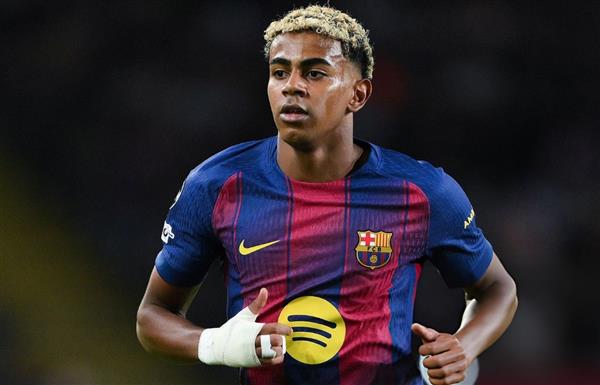 لامين يامال يقود هجوم برشلونة ضد أولمبياكوس في دوري أبطال أوروبا