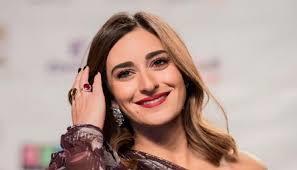   أمينة خليل تكشف أسرار زواجها من المصور أحمد زعتر: "كل تأخيرة فيها خيرة"