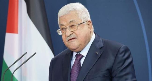 منح الرئيس الفلسطيني قلادة رمزية من الجامعة العربية الأمريكية