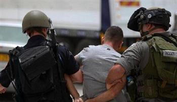  الاحتلال الإسرائيلي يعتقل 24 فلسطينيا على الأقل من الضفة الغربية