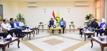   الطيب يعقد اجتماعا مع نائب محافظ شمال سيناء لبحث احتياجات المنظومة الصحية بالمحافظة