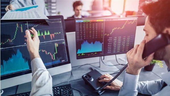 الأسهم الأوروبية تتراجع وسط تباطؤ الزخم الإيجابي مع استمرار المخاوف بشأن أوكرانيا