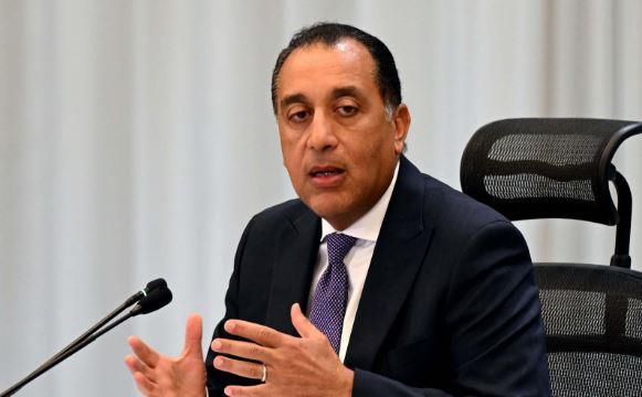 رئيس الوزراء يوجه المحافظين بتكثيف الرقابة على الأسواق