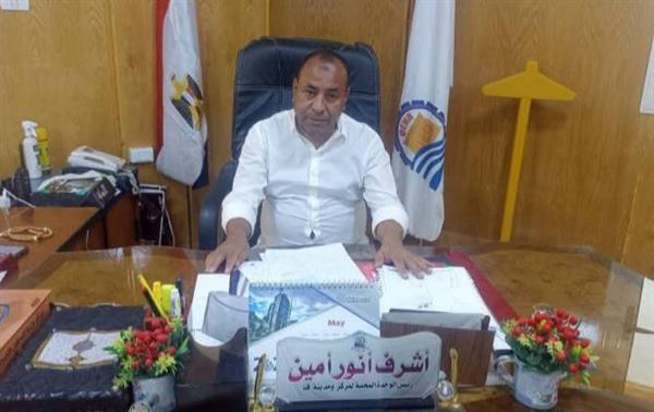 " أنور "يتابع أعمال النظافة بجميع الأحياء بمدينة قنا