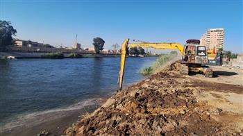   محافظ القليوبية يُتابع إزالة مخالفة ردم وقطع بجسر ترعة الإسماعيلية بشبرا الخيمة