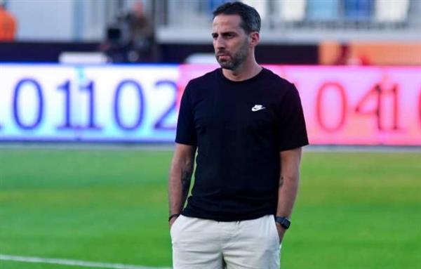 فيريرا يطلب من الزمالك تحديد موعد صرف مستحقات اللاعبين