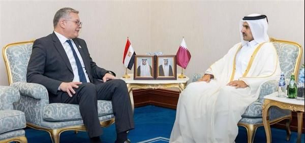 وزير البترول يلتقي عددا من كبار المسئولين في قطر