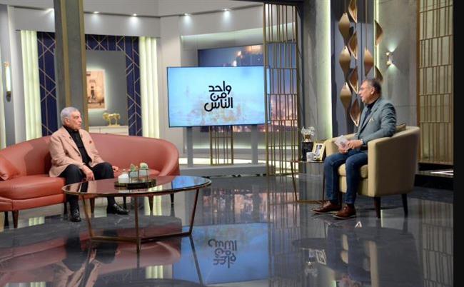 عمرو الليثي في مواجهة ساخنة مع زاهي حواس في برنامج واحد من الناس.. الإثنين