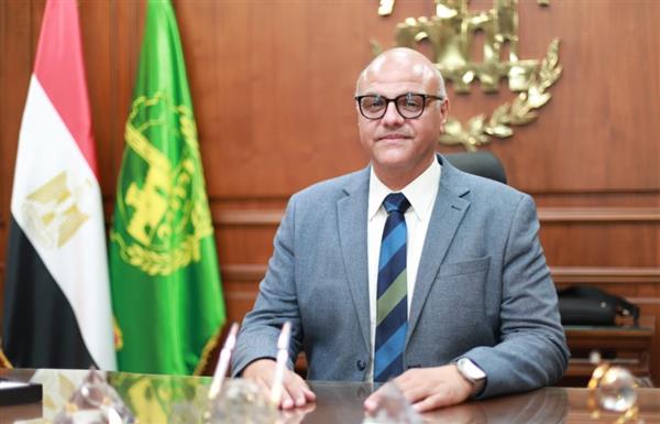 محافظ القليوبية يهنئ "بسملة" و"تغريد" لتفوقهما في "تحدي القراءة العربي"
