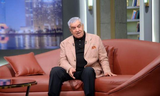 مواجهة نارية بين عمرو الليثي وزاهي حواس تكشف أسرار الفراعنة
