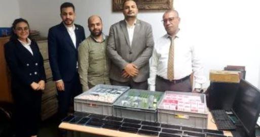جمارك مطار الإسكندرية تحبط محاولة تهريب هواتف محمولة ومستحضرات تجميل