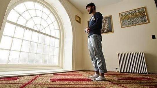 حكم تكرار السورة بعد الفاتحة في كل ركعة